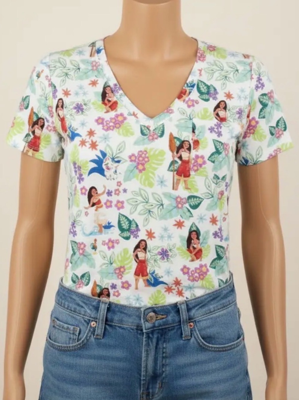 POSH PEANUT 🌺sz XL Moana floral movie characters v neck 14/16 18 tee T-shirt